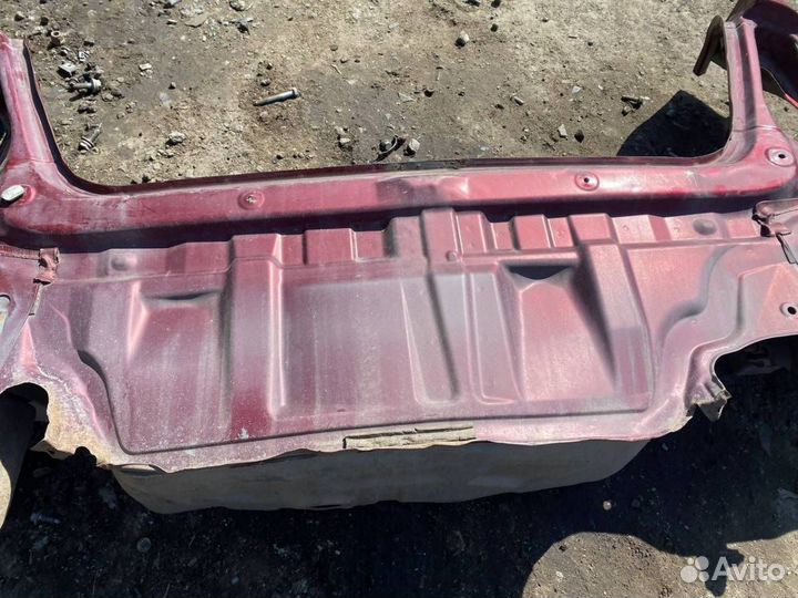 Панель задняя Toyota Corolla E120 2001-2007