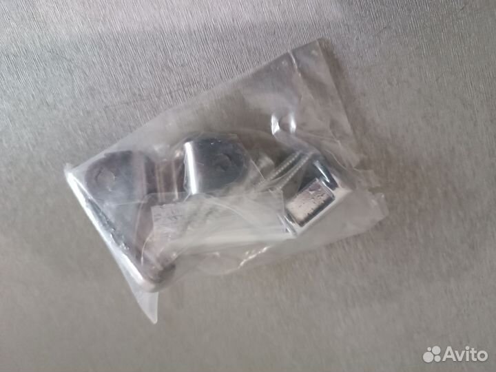 Кронштейн для поручня