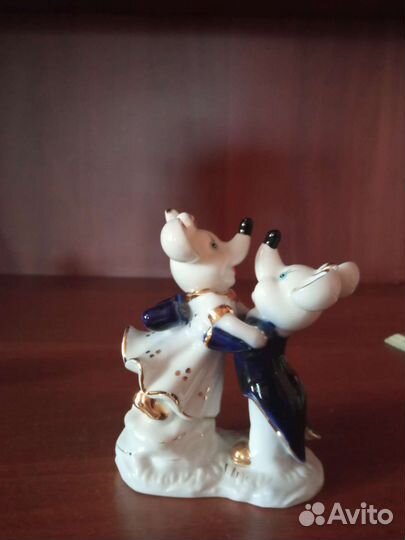 Фарфоровые статуэтки