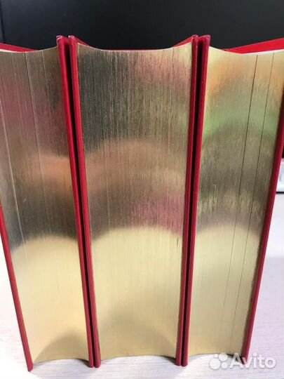 Подарочная книга