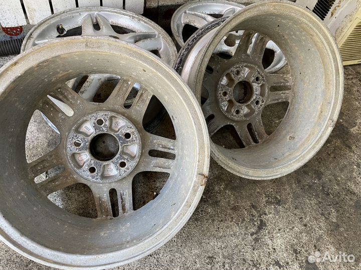 Диски R15 6J 5/114.3 на Honda CR-V