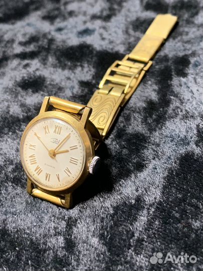 Часы женские заря СССР