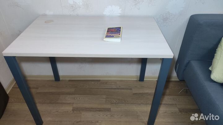 Компьютерный стол IKEA