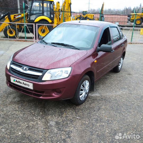 LADA Granta 1.6 МТ, 2013, 138 000 км