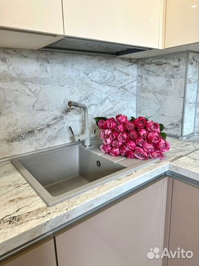 Кухня под потолок из мдф на заказ в Омске