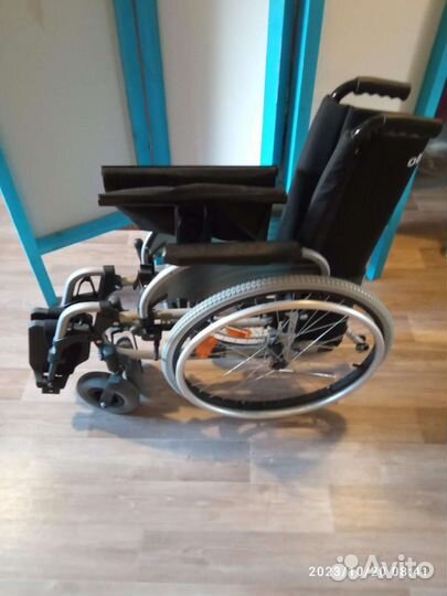 Инвалидная коляска новая