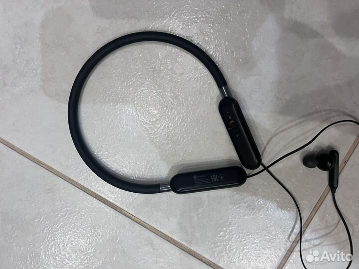 Нушники samsung bg950