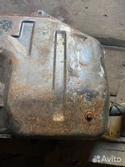 Бак нива 2121