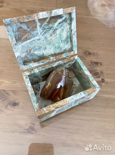 Шкатулка из оникса