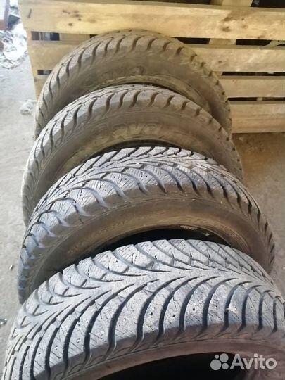 Sava Eskimo Stud 215/65 R16 98T