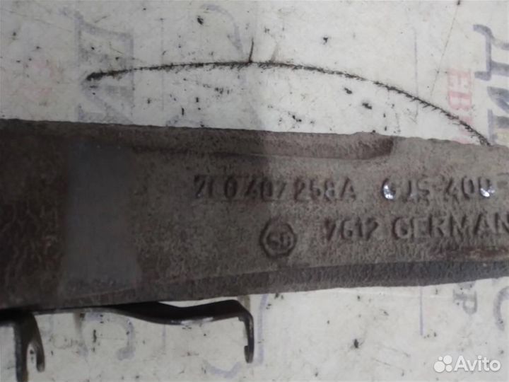 Кулак поворотный передний правый Audi Q7 2005