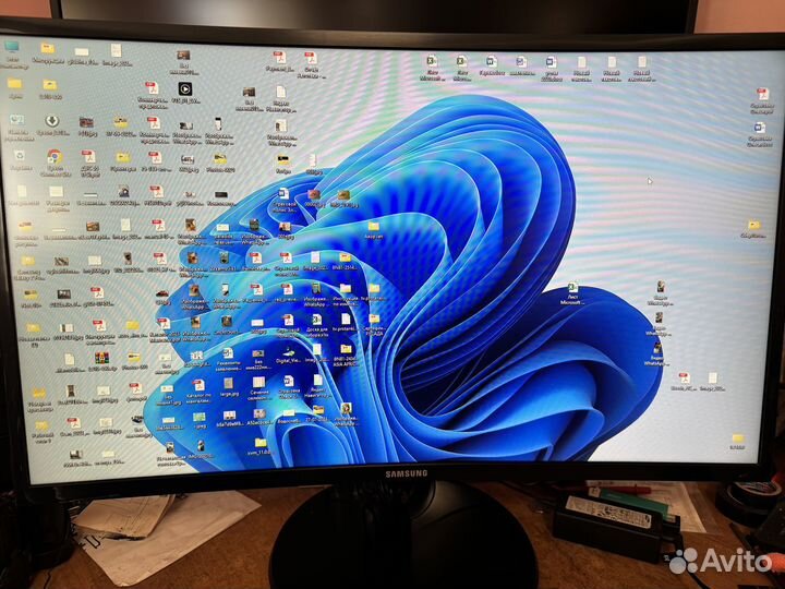 Монитор Samsung Curved C27F390FHI