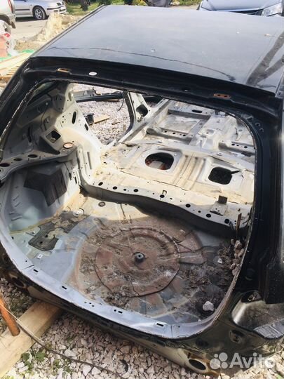 Задняя часть Mazda Cx7,четверть правая,левая