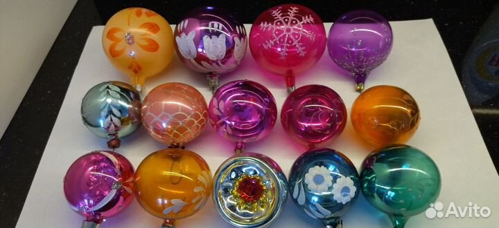 Ёлочные игрушки шары 14 шт одним лотом СССР стекл