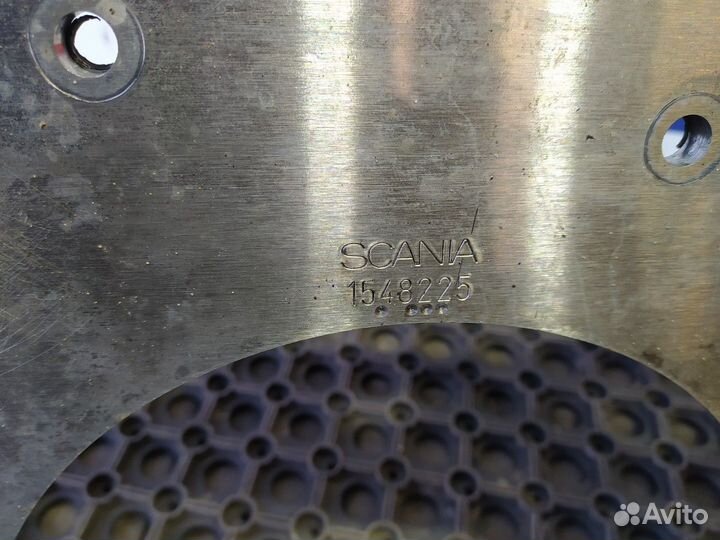 1548221 Плита двигателя Scania 5-series