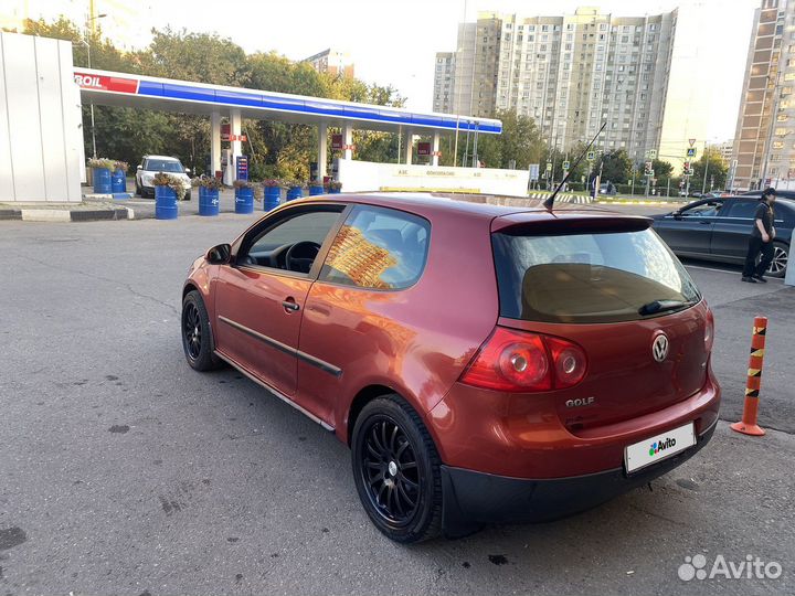 Volkswagen Golf 1.6 AT, 2005, 240 000 км