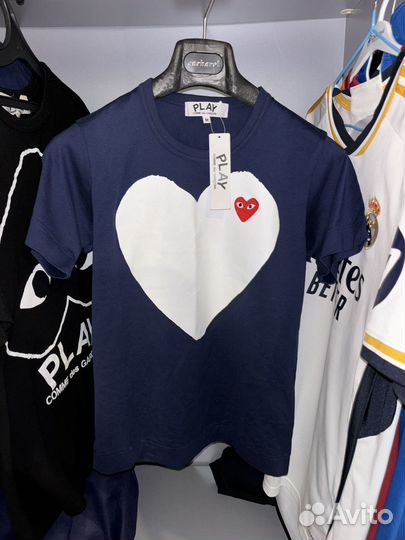 Футболка comme des garcons