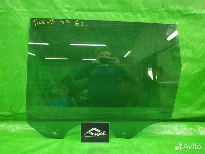 Стекло двери лев. зад. Volkswagen Touareg