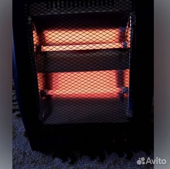 Обогреватель инфракрасный Marta. 1000 Вт. Жарит