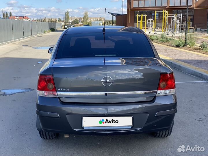 Opel Astra 1.8 МТ, 2011, 219 500 км