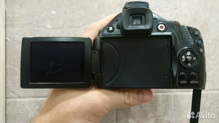 Фотоопарат Canon