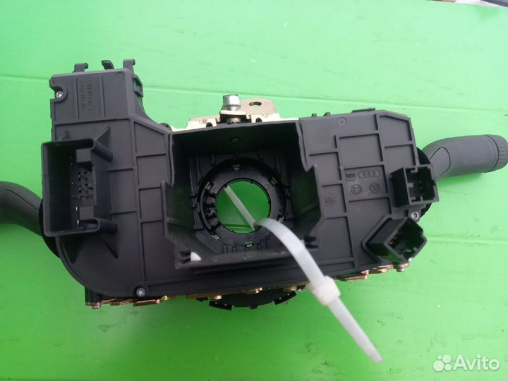 Подрулевой переключатель в сборе VW Touareg 02-10г