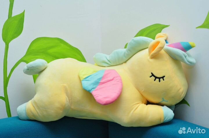 Плюшевая игрушка единорог