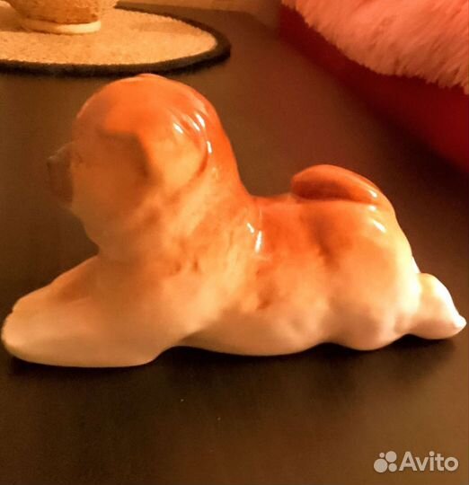 Фарфоровая статуэтка