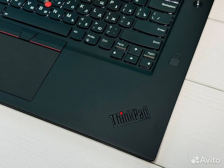 Lenovo ThinkPad P1 I7-8850H Quadro P2000