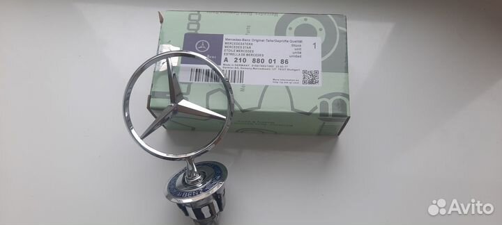 Значок на капот мерседес w124/w202/w210/w211/w203