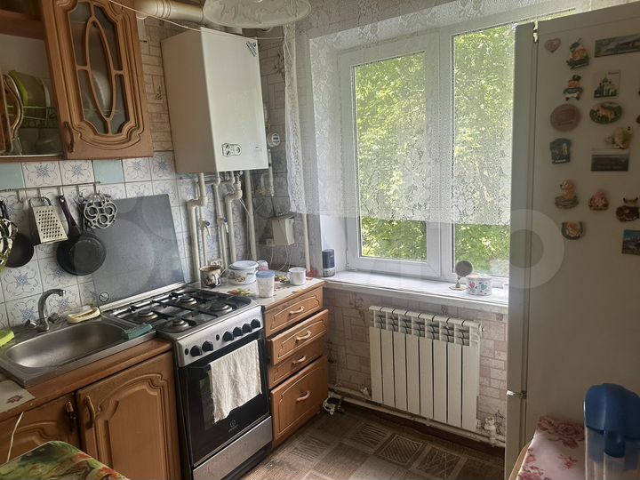 3-к. квартира, 49 м², 2/5 эт.