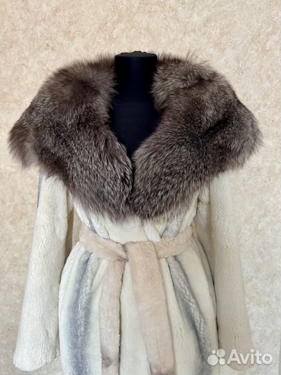 Шуба натуральная 42-44 р