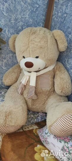 Плюшевый медведь