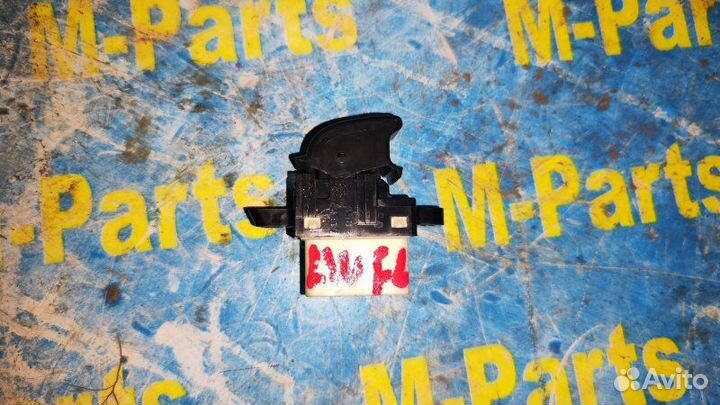 Кнопка стеклоподъемника передняя левая Mazda Mpv