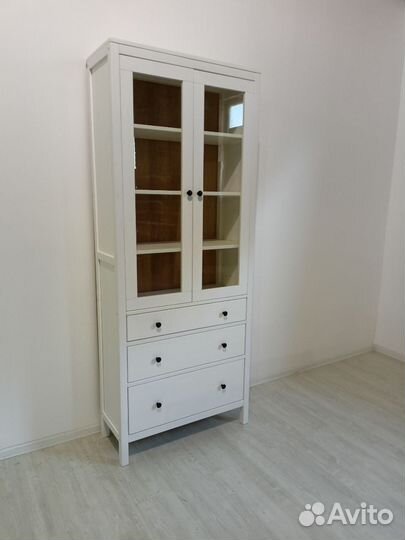 Витрина сканди 3 ящика