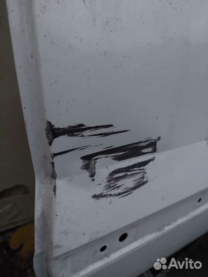 Дверь задняя левая на peugeot 3008