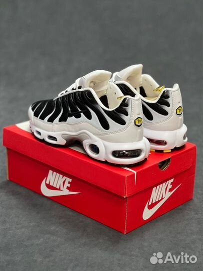 Кроссовки Nike