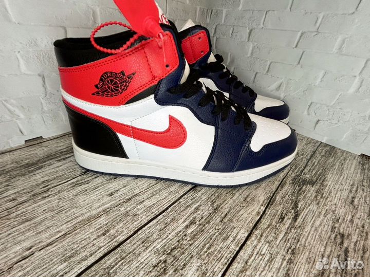 Кроссовки nike air jordan 1 зимние