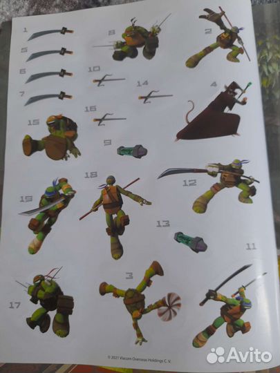 Черепашка-ниндзя книжка с наклейками новая