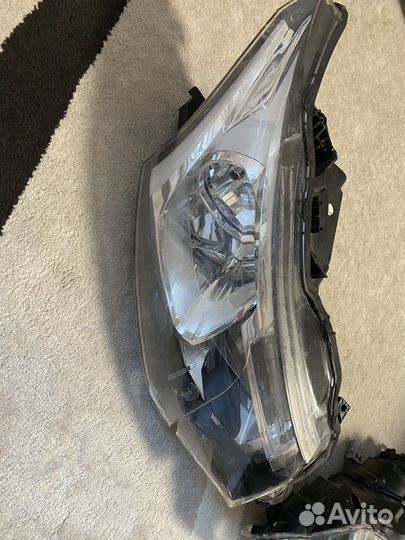Фары mitsubishi outlander 3