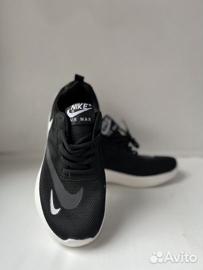 Кроссовки новые 37 размер