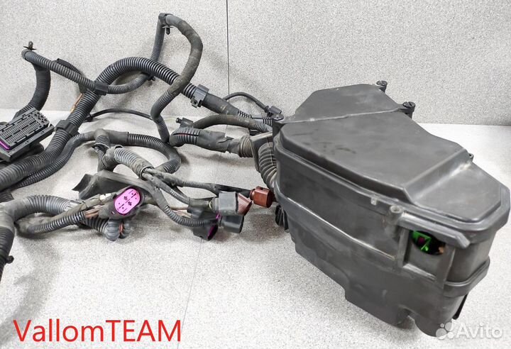 Лот Q184-1 Блок предохранителей Audi Q7