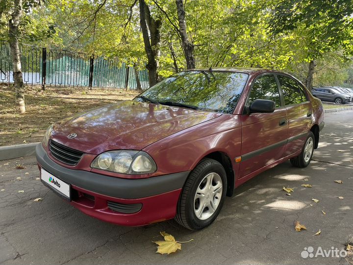 Toyota Avensis 1.6 МТ, 1998, 175 000 км