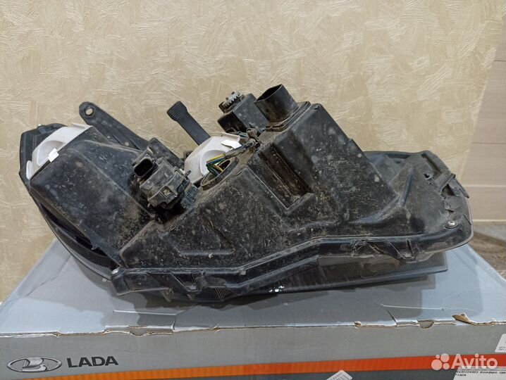 Фара левая LADA Веста оригинал под восстановление