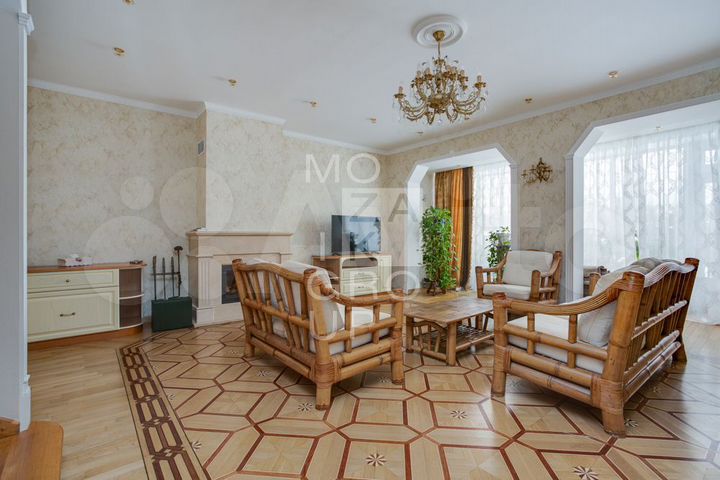 Таунхаус 300 м² на участке 4 сот.