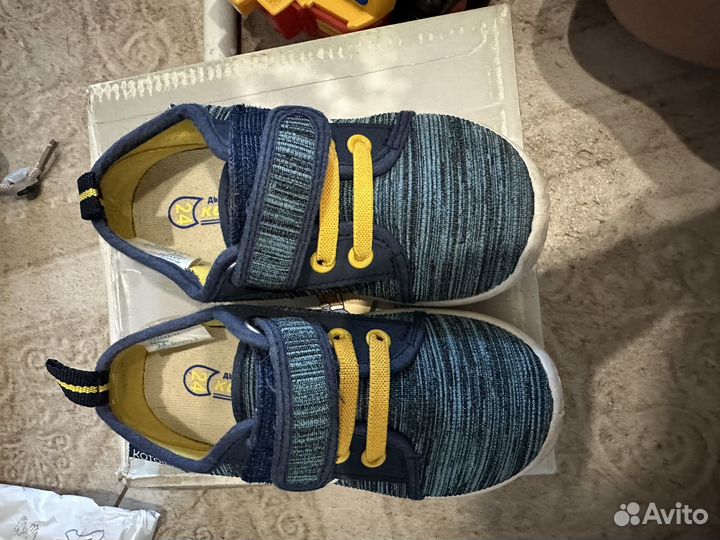 Кроссовки котофей 24 размер