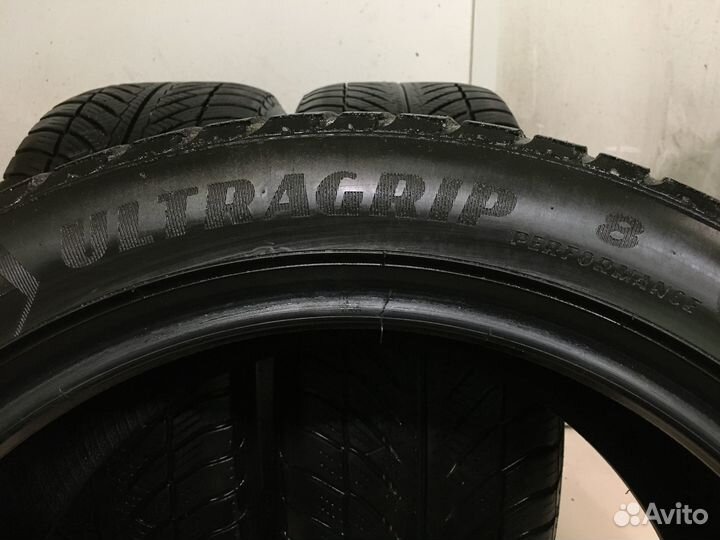 Goodyear UltraGrip 8 Performance 245/45 R18 100V