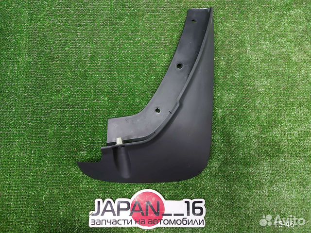 Брызговик передний Kia Clarus 96-01 правый