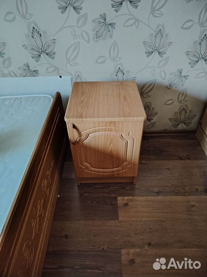 Кровать с матрасом бу