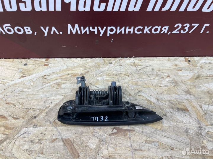 Ручка двери внешняя левая Renault Logan